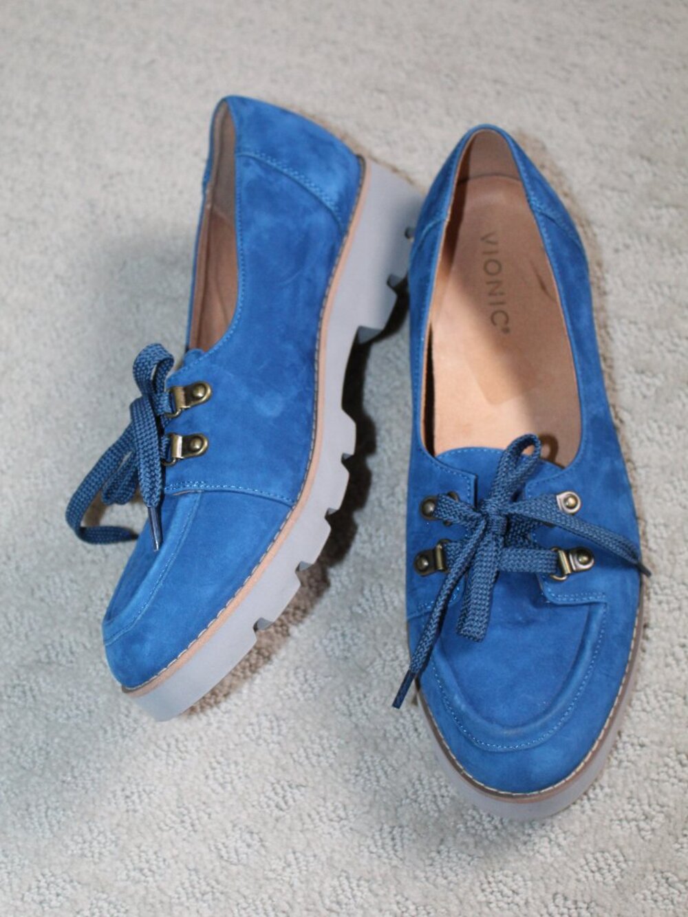 Vionic Size 9 Blue Suede Lace Up Loafers